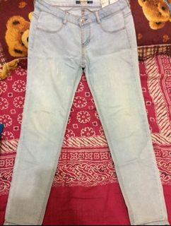 #lemaribersih jeans pull and bear