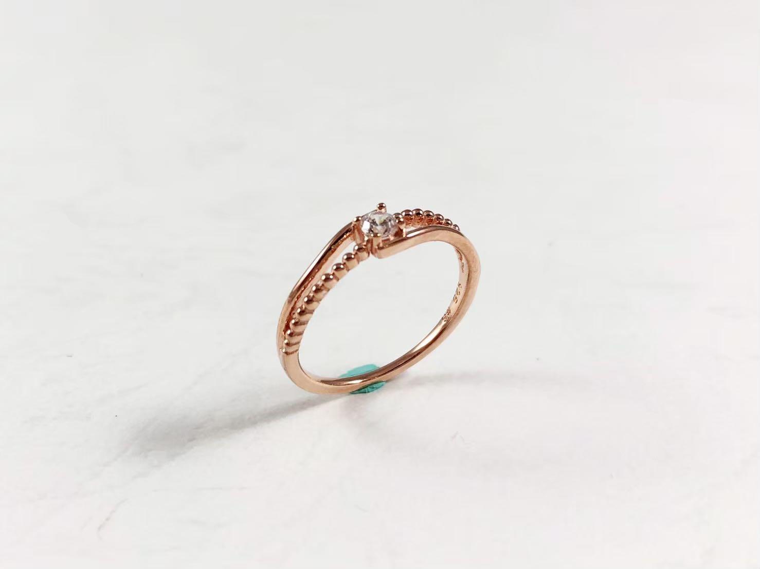 Rose Gold Crystal Intertwined Ring 