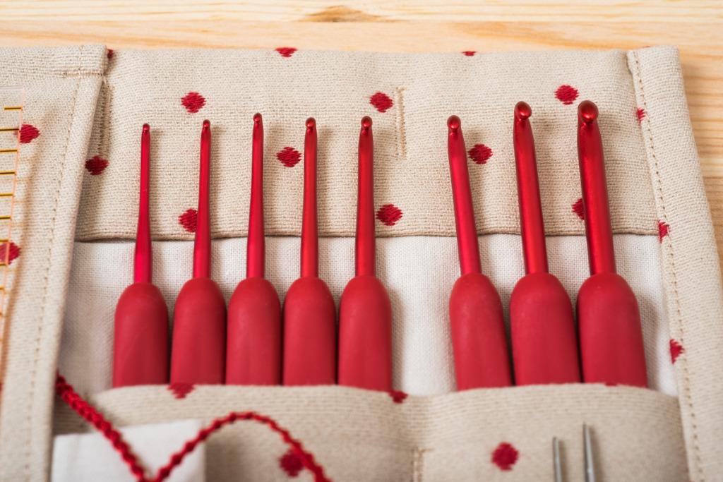MADEinSG Tulip ETIMO Red Crochet Hook with Cushion Grip Set (Made in