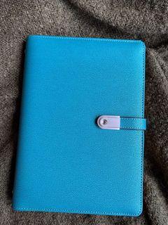 Undated Planner with Built-In Powerbank