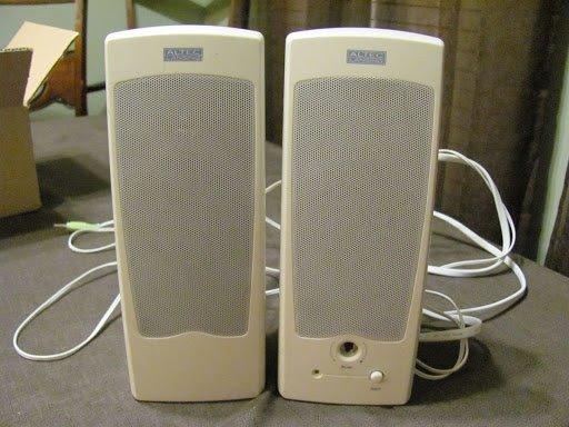 Altec Lansing ACS22 Desktop Speakers White