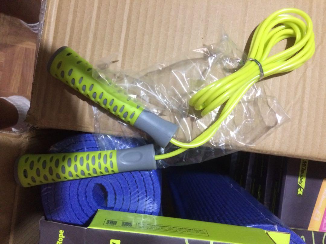 Bnew jumping rope 500 only 6pcs left (Category: Other Sports Equipment and Supplies) located in Manila. Submitted by akosim23 (Listing ID 1001406496, Image 1). Description: .