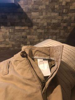 Celana panjang  (chinos pants)