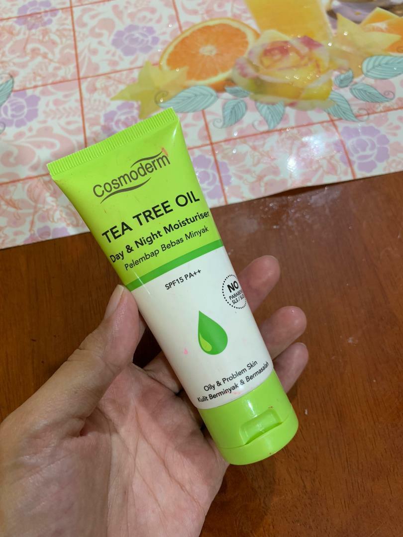 cosmoderm moisturiser