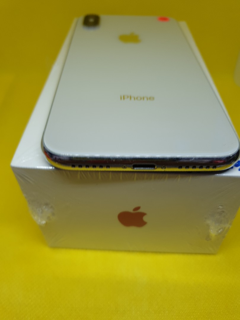 iPhone X ( 64 gb ) silver