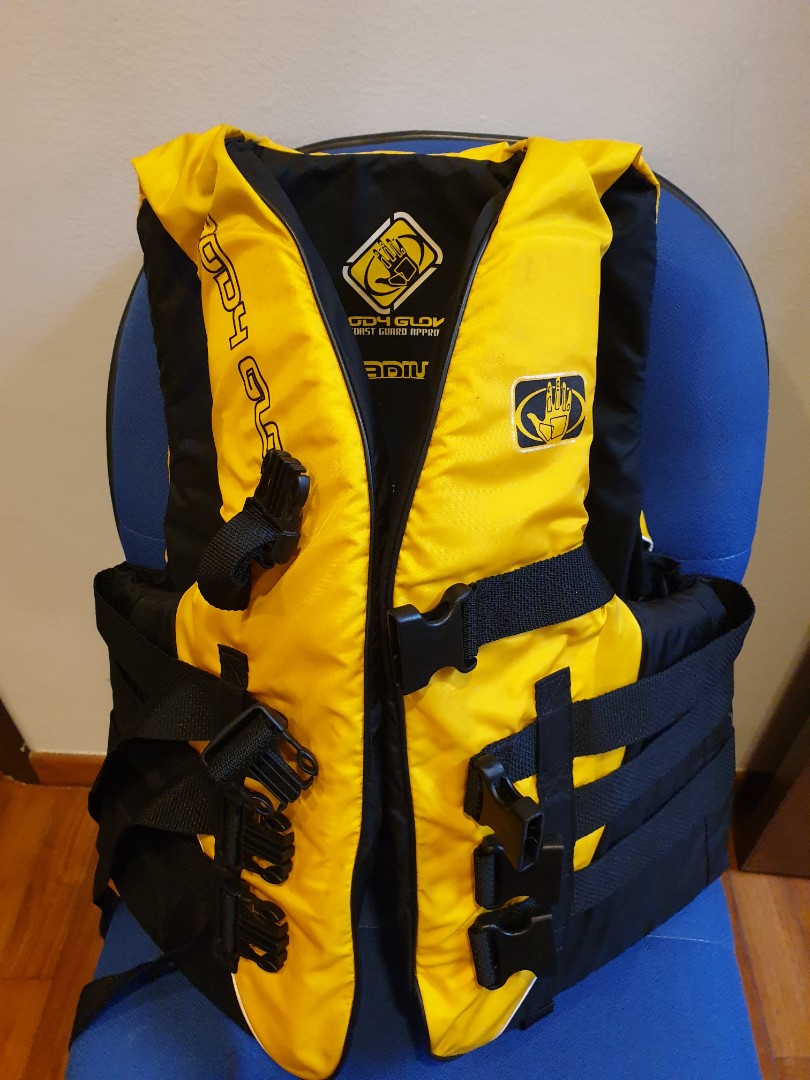 Life jackets for sale, Sports Equipment, Other Sports Equipment and