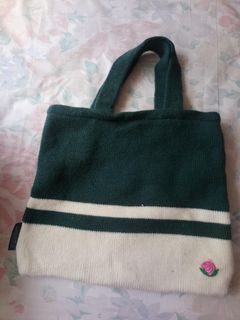 （分類：）位於 。 由 chow1992 提交（商品編號 1001419487，圖片 1）。簡介： 。
