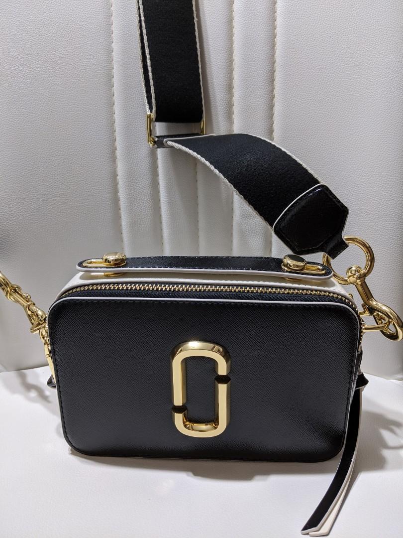Marc jacobs sure shot bag black 2025