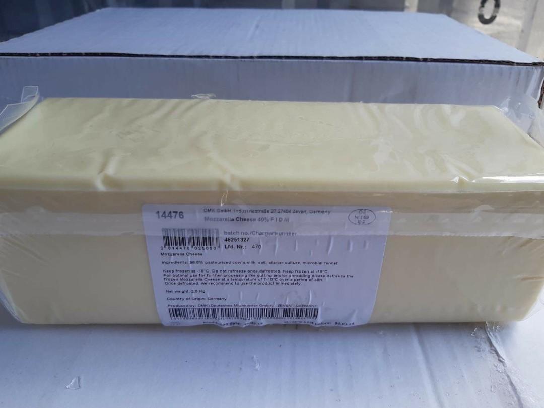 MOZZARELLA AND QUICKMELT MELTING CHEESE FOR PIZZA, PASTA, AND BREADS