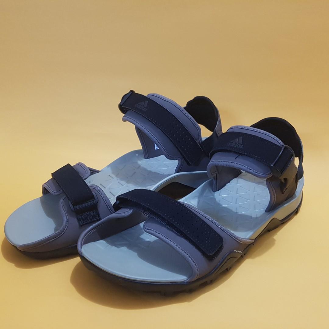 sandal gunung adidas cyprex