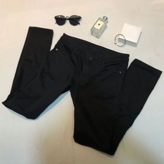 (Category: ) located in . Submitted by ns.closet (Listing ID 1001402393, Image 1). Description: .