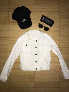 (Category: ) located in . Submitted by closetrend (Listing ID 1001335076, Image 1). Description: .