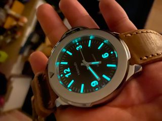 （分類：）位於 。 由 carchanaccessoriespro 提交（商品編號 1001481033，圖片 1）。簡介： 。