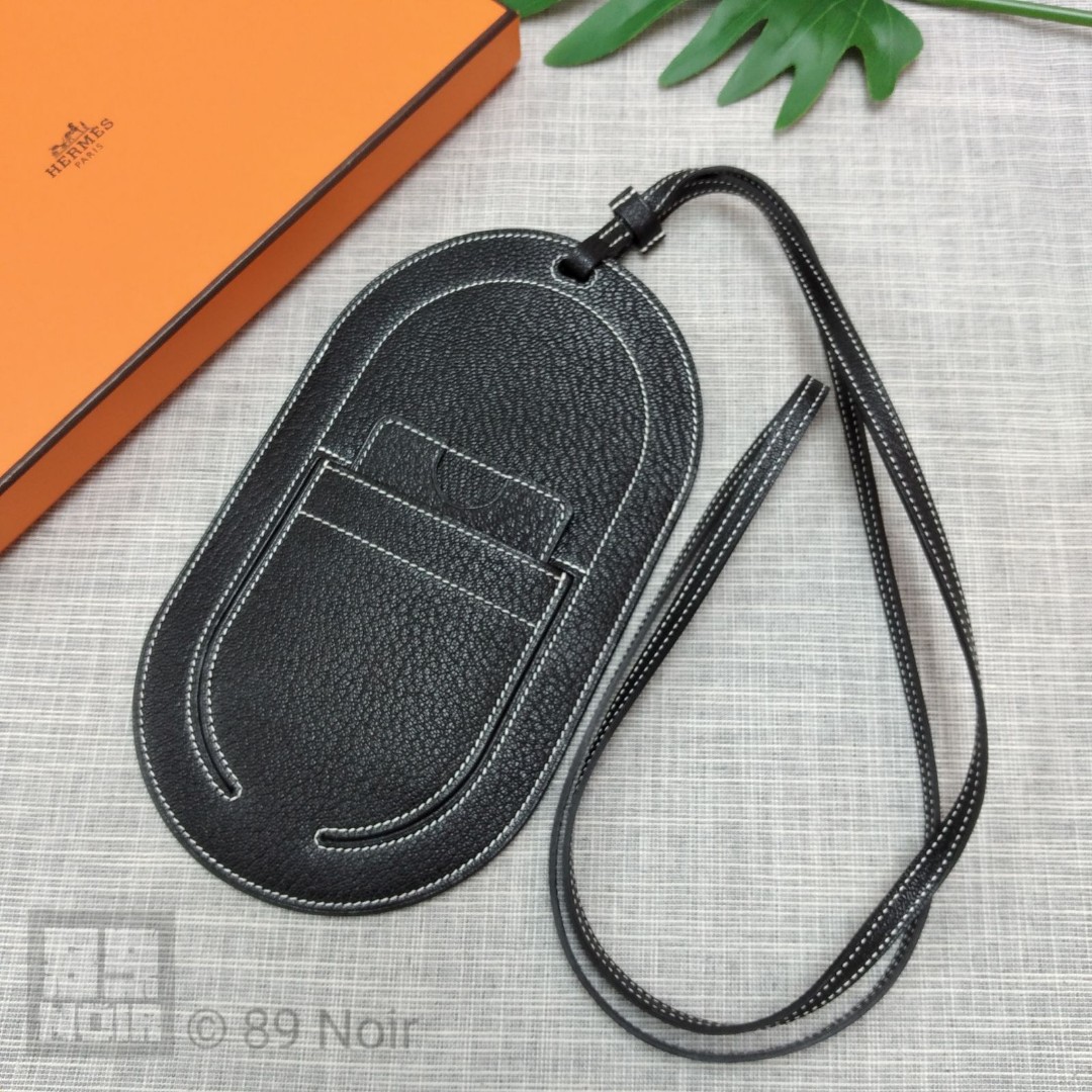 Hermès NEW HERMES IN THE LOOP PHONE TO GO GM LEATHER PHONE CASE +