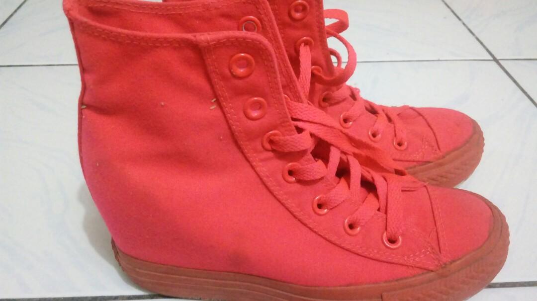 converse red wedge sneakers