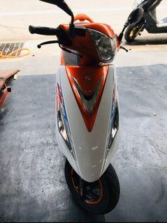 GP 125 噴射 原漆 碟煞 代步車 2015 超級新!!