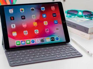 LOOKING FOR IPAD AIR 3