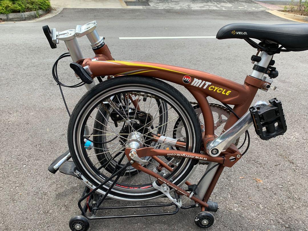 MIT V8 foldable bike