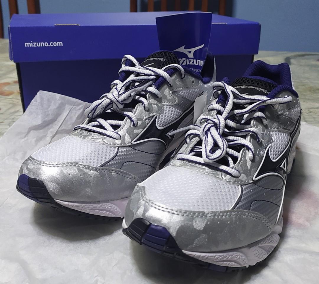 Mizuno wave on sale glory wide
