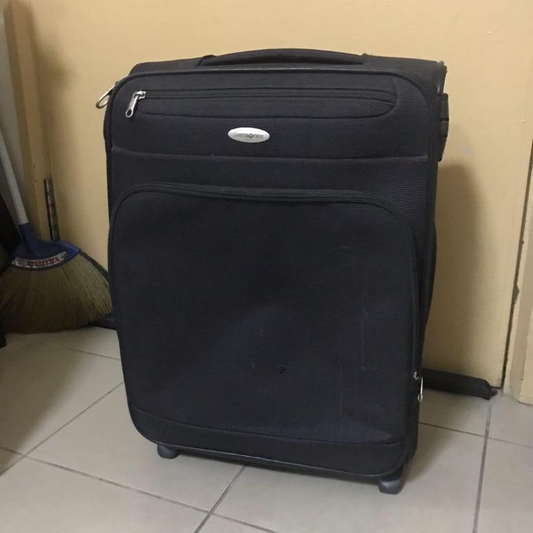 samsonite carry on luggage size