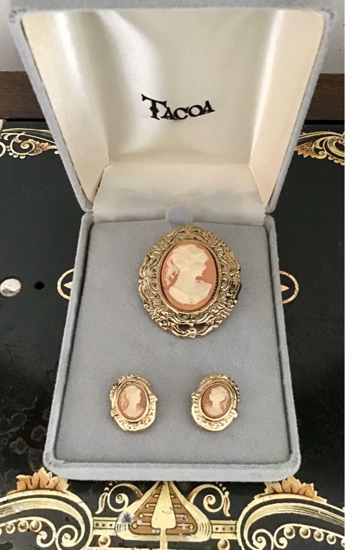 Vintage 80s Tacoa costume Cameo Demi-parure matching Brooch & Earrings ...