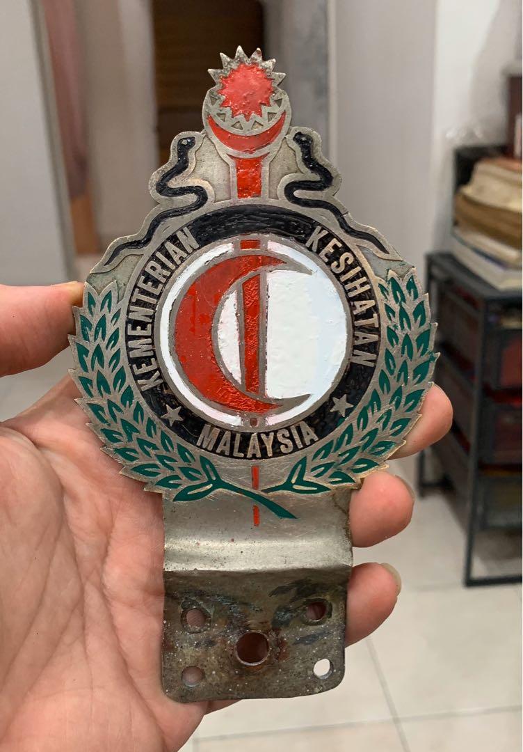 Vintage Kementerian Kesihatan Car Badge Antiques Vintage Collectibles On Carousell