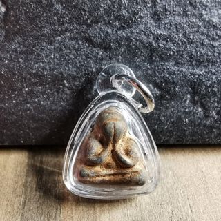 （分類：）位於 。 由 thaiamuletgem 提交（商品編號 1001524720，圖片 1）。簡介： 。