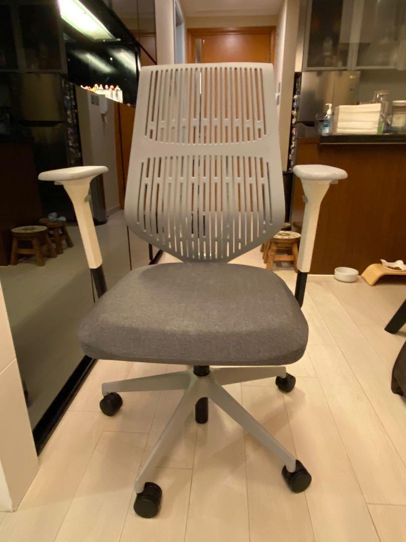 100 real 95 new Herman Miller activity chair
