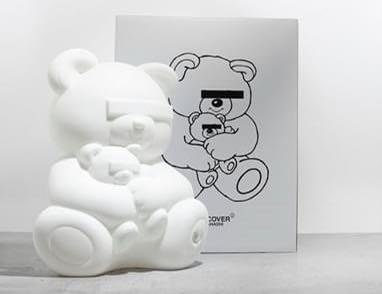 現貨Undercover x Medicom bear floor lamp, 興趣及遊戲, 玩具& 遊戲類 ...