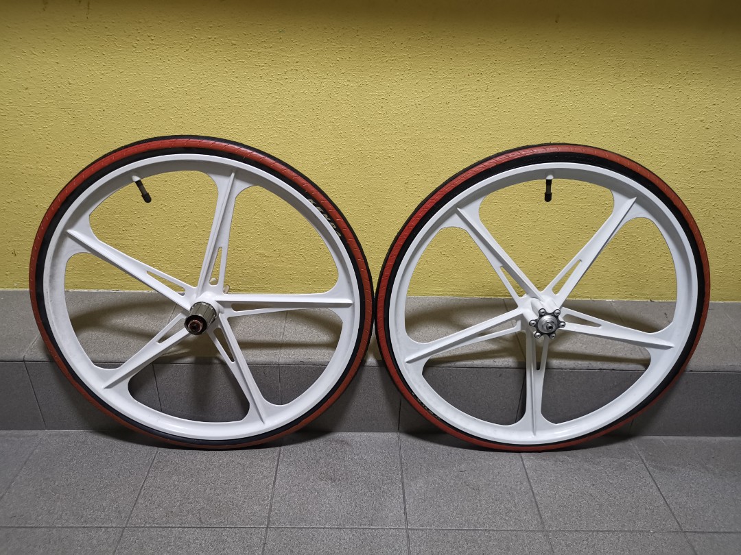Aerospoke 20 inch best sale