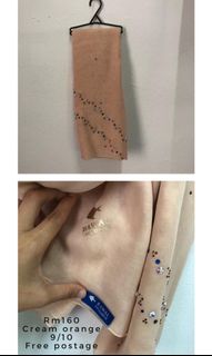 (Category: ) located in . Submitted by ellabarney (Listing ID 1001722010, Image 1). Description: .