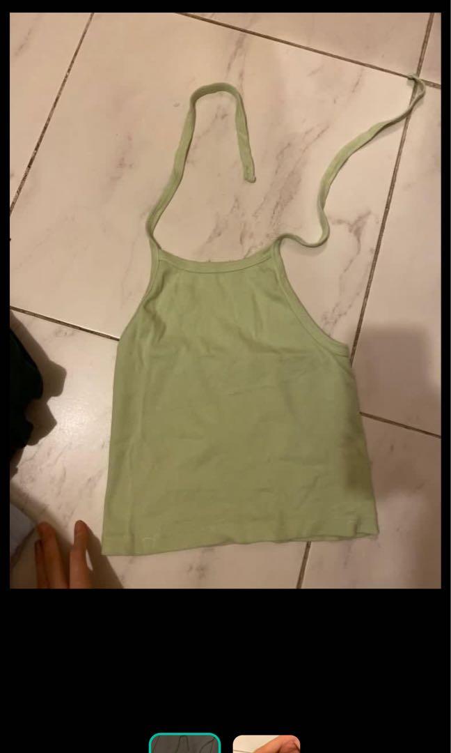 Brandy Melville lime green halter top, 女裝, 上衣, 襯衫- Carousell
