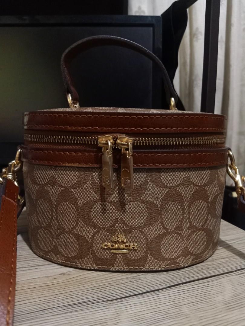 Coach vanity case bag deals