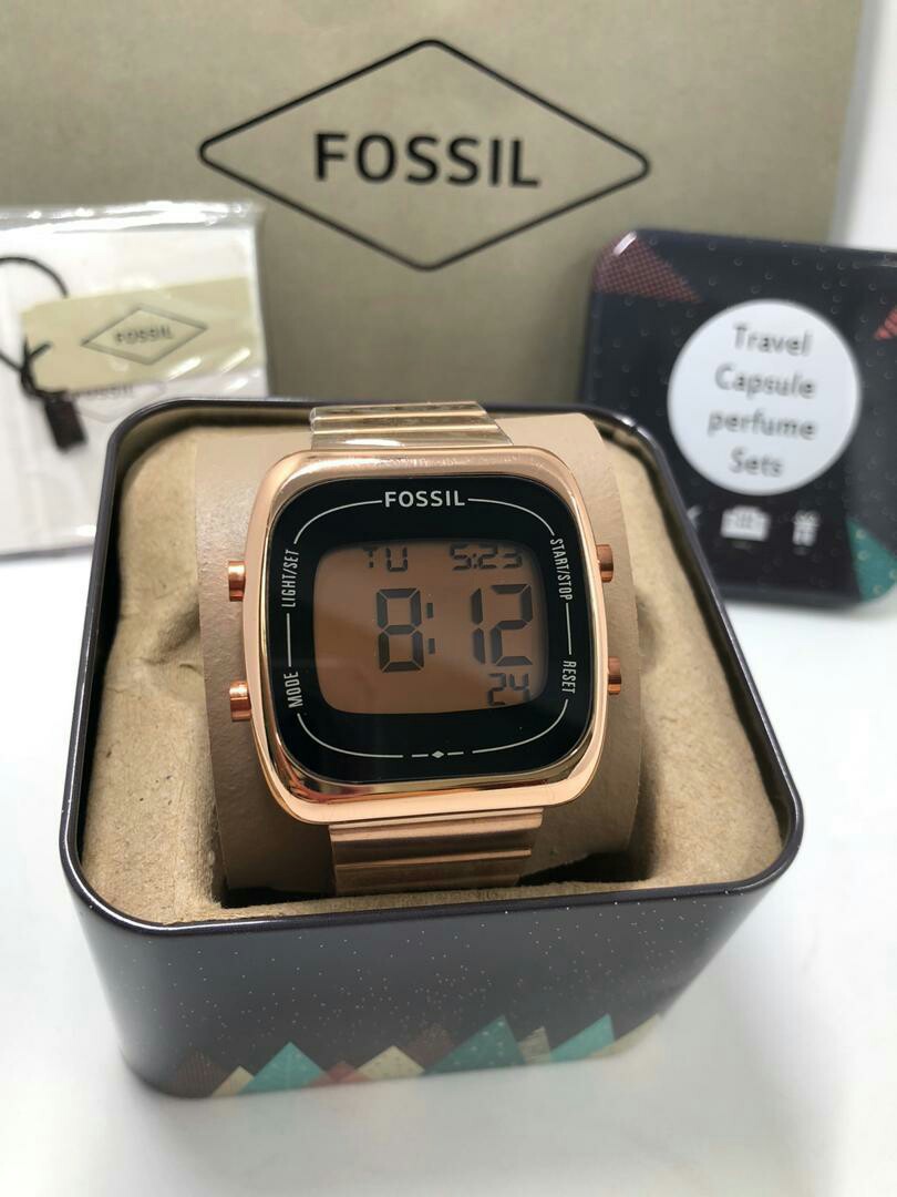 FOSSIL SQUARE, Luxury, Watches on Carousell