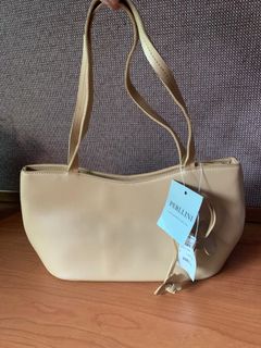 (Category: ) located in . Submitted by couturefinds (Listing ID 1001760775, Image 1). Description: .