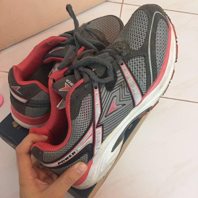 Bata power hiking shoes hotsell