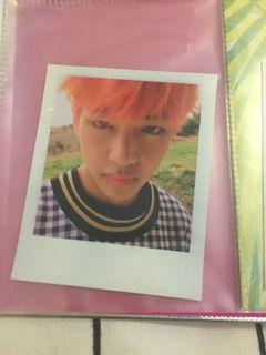 Taehyung Young Forever photocard