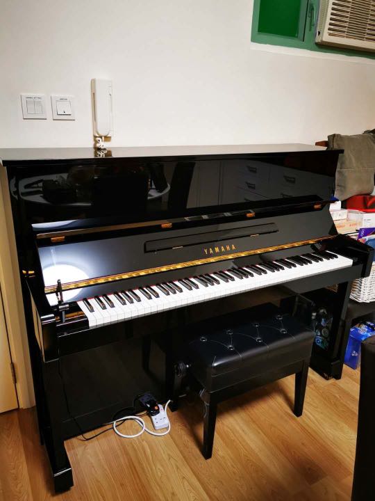 鋼琴 Yamaha YM5 Piano, 興趣及遊戲, 音樂樂器 & 配件, 樂器 Carousell