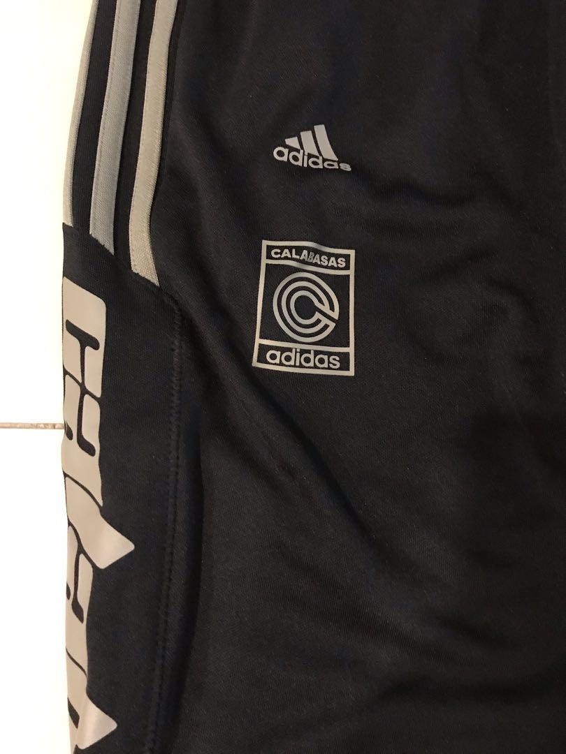 Calabasas tp outlet