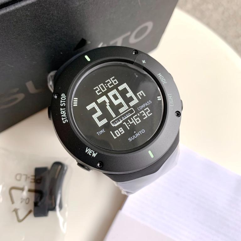 BNEW AUTHENTIC Suunto Core Watch Ultimate Black Altimeter Barometer Compass SS021371000 P19 950