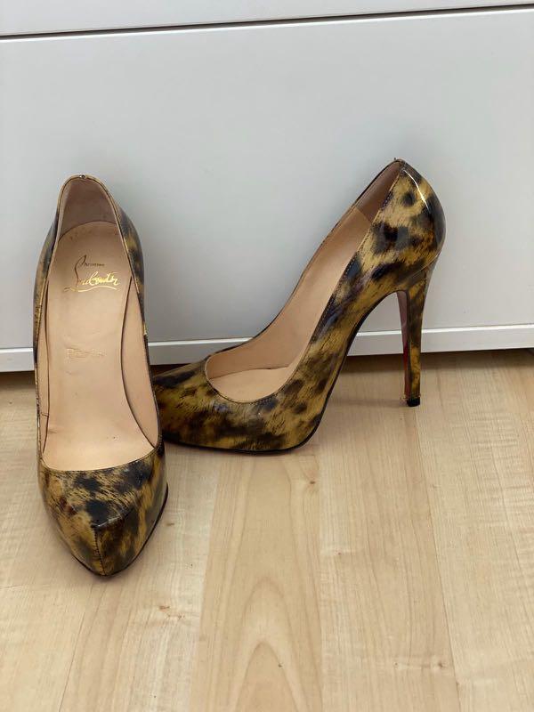 leopard louboutin pumps
