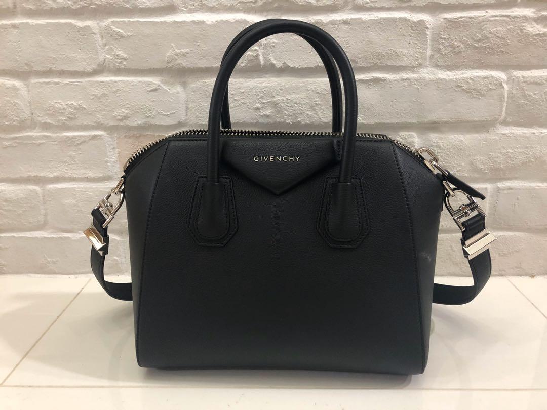 Givenchy Shoulder bag BB05117012 Luxury Bags Wallets on Carousell