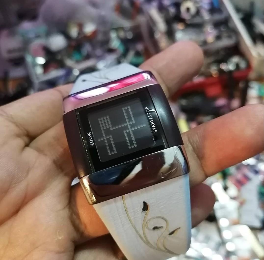 Jam nike hotsell led watch