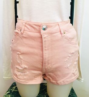 (Category: ) located in . Submitted by AnnClosetCollection (Listing ID 1001851486, Image 1). Description: .