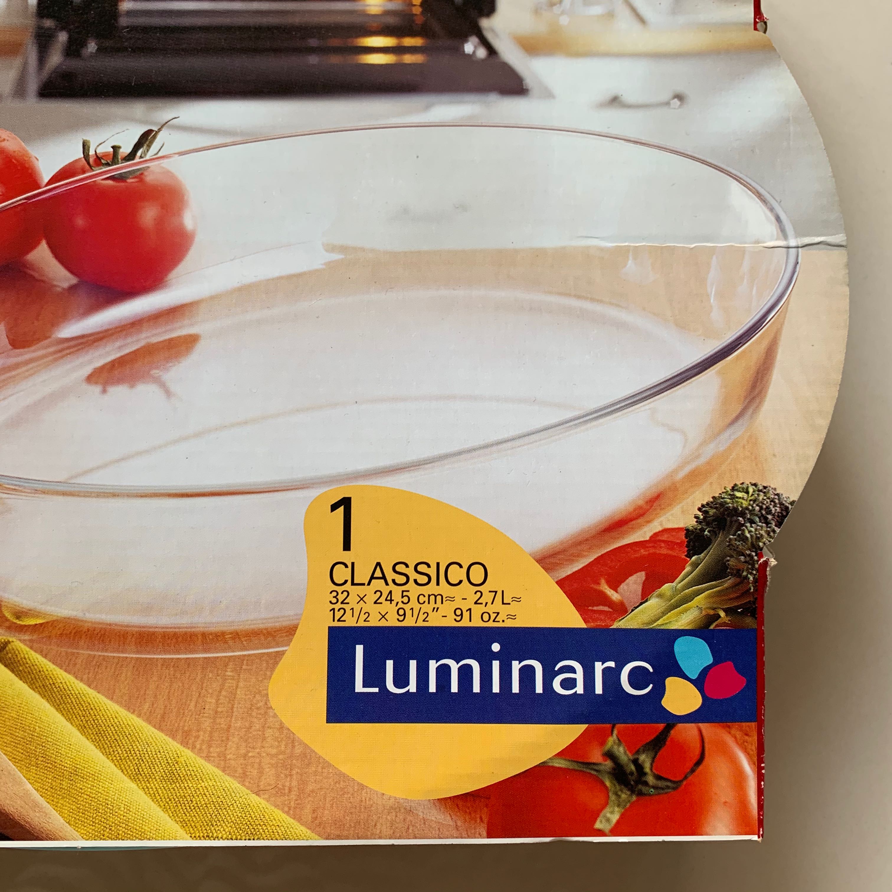 Luminarc Oval glass baking oven, Home Appliances, Kitchenware on Carousell