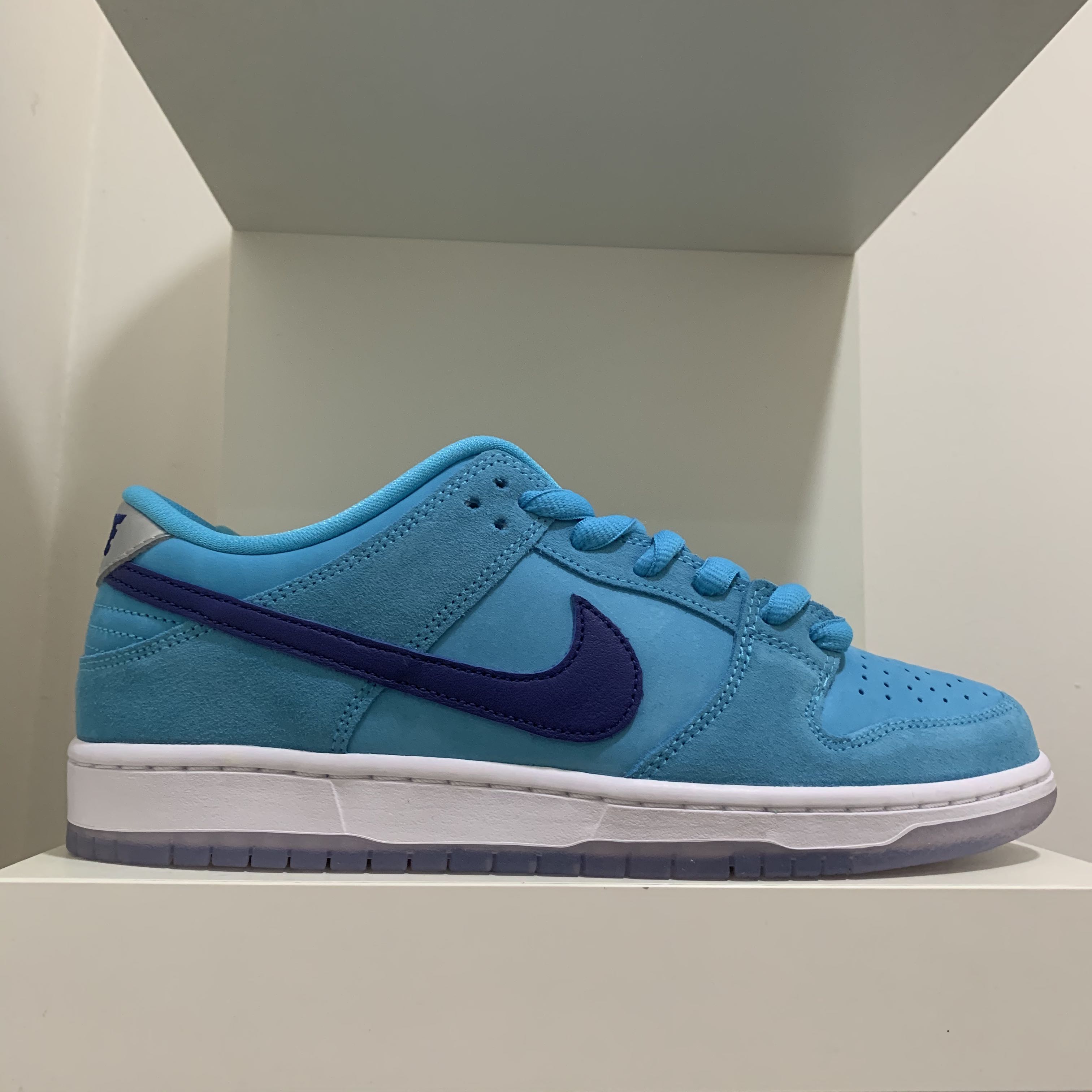 nike lunar flow