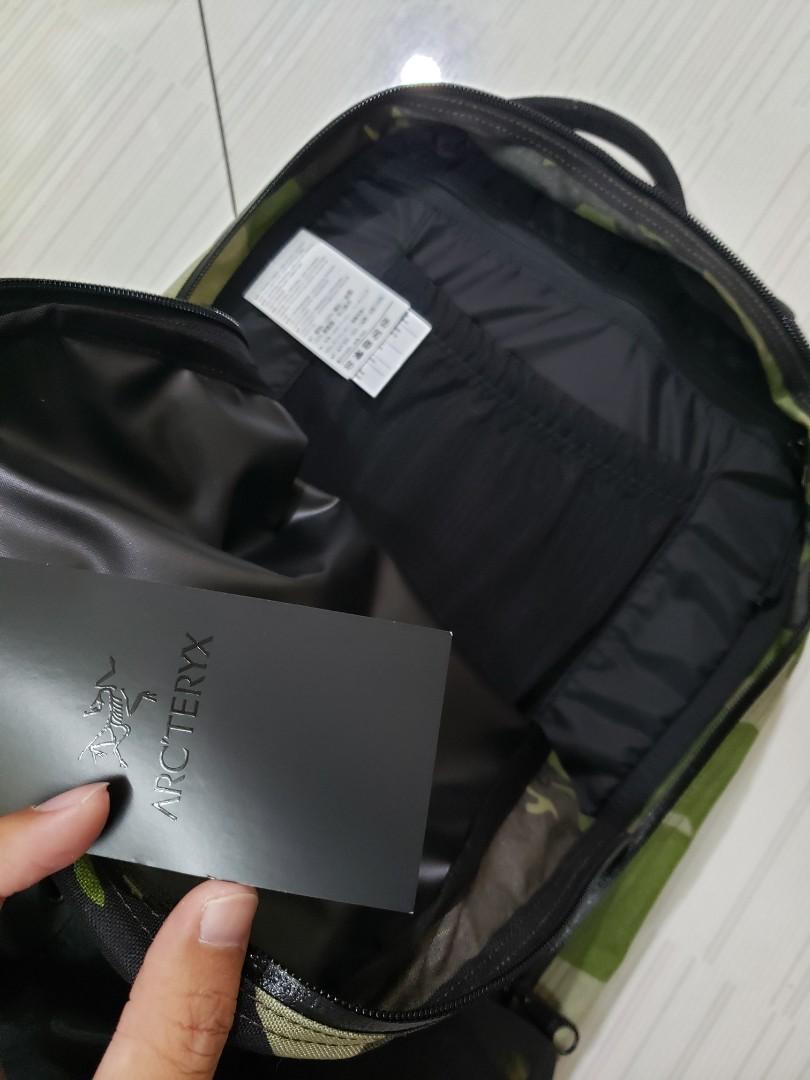 全新現貨] ARC'TERYX X BEAMS 別注ARRO 22 迷彩arcteryx, 男裝, 袋