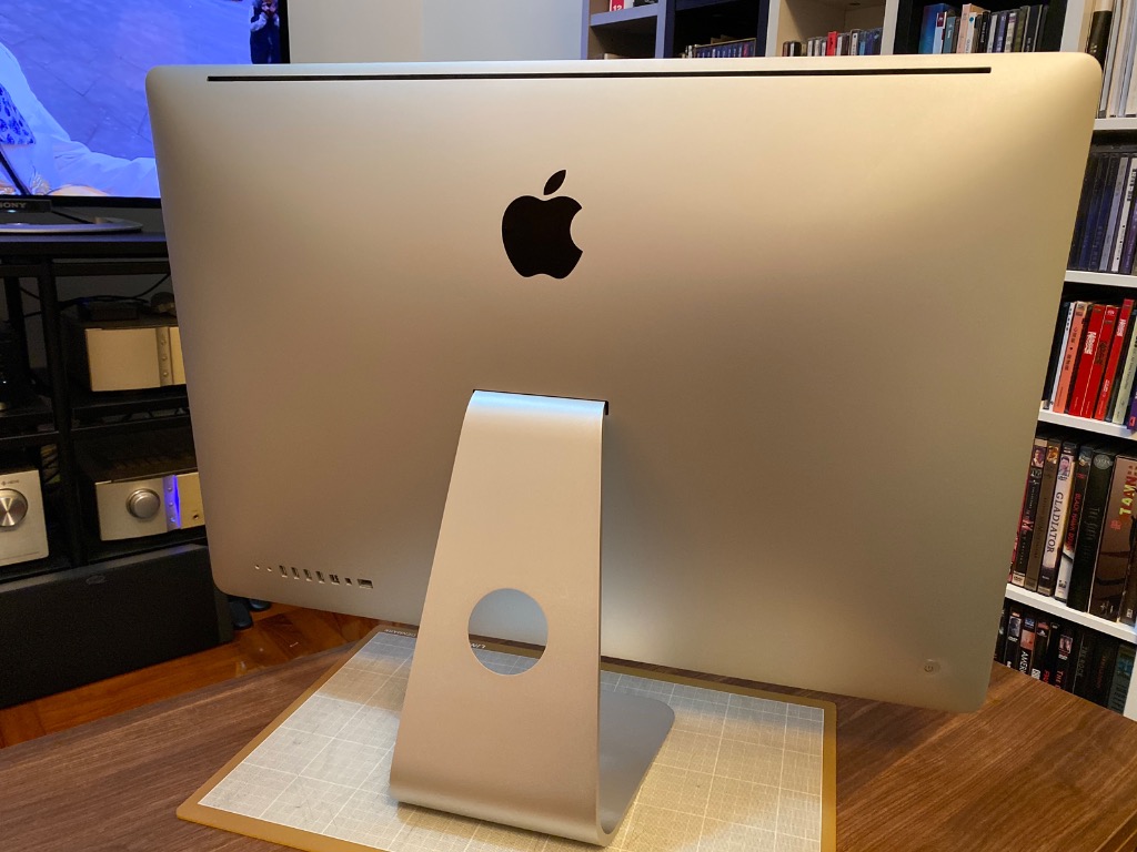 Apple iMac 27 inch Late 2009 ( i7 CPU 已安裝 SSD)