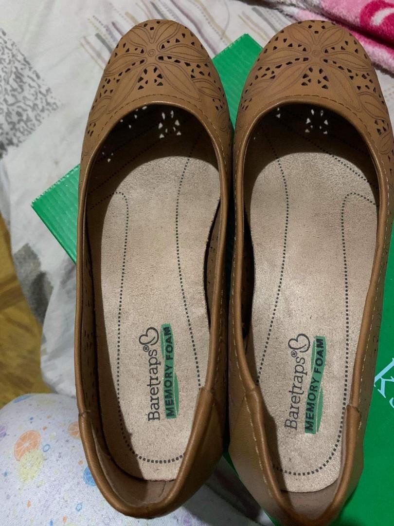 baretraps memory foam shoes