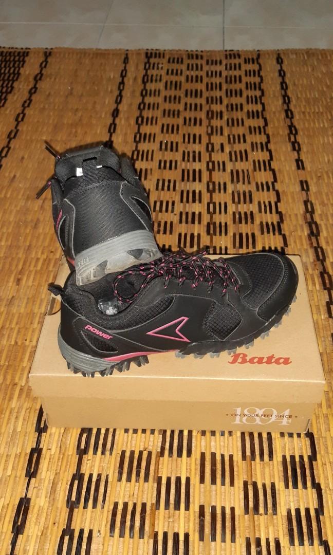 Bata trekking shoes 2025